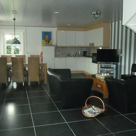 Heeswijk-Dinther Herkenhoek 3 Bedroom Apartement מראה חיצוני תמונה