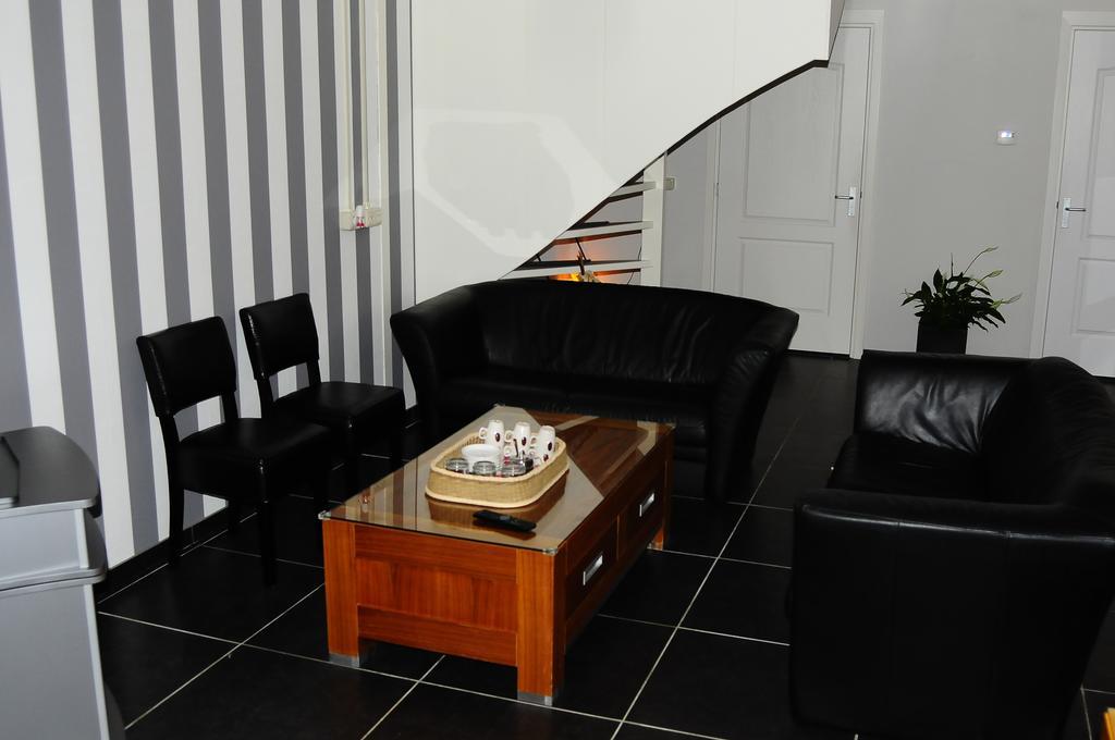 Heeswijk-Dinther Herkenhoek 3 Bedroom Apartement מראה חיצוני תמונה