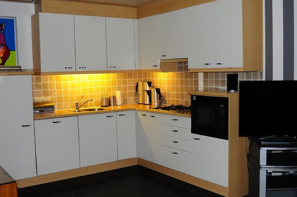 Heeswijk-Dinther Herkenhoek 3 Bedroom Apartement מראה חיצוני תמונה