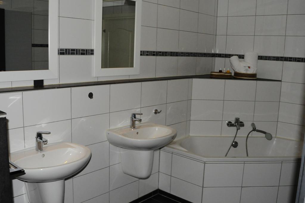 Heeswijk-Dinther Herkenhoek 3 Bedroom Apartement מראה חיצוני תמונה